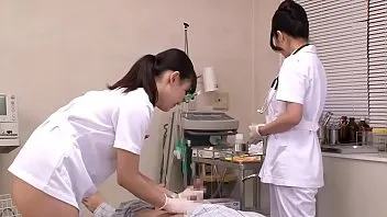ممرضة بتركب علي زب راجل علشان تاخد عينه من سائله المنوي