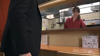 مطعم اسيوي يقدم خدمة مص الزب بعد الطعام سكس ياباني