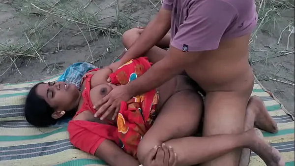 افلام سكس هندي فرشها ملاية و ناكها في حته مقطوعة خلي صاحبه يصورهم