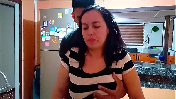 يقفش بزاز امه يركبها جامد نيك امهات مترجم افلام سكس جديد